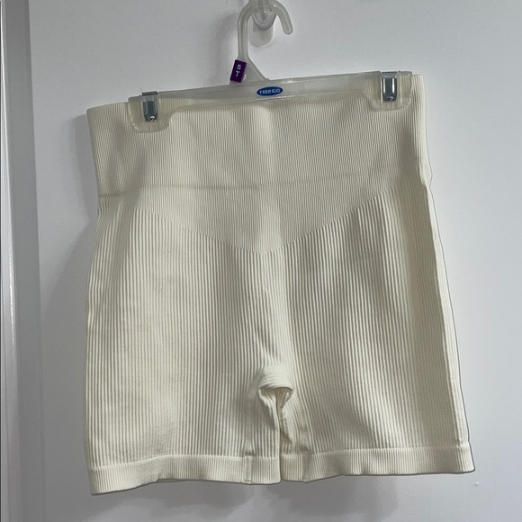 Cream Ribbed Two-Piece Workout Set - Picture 5 of 5